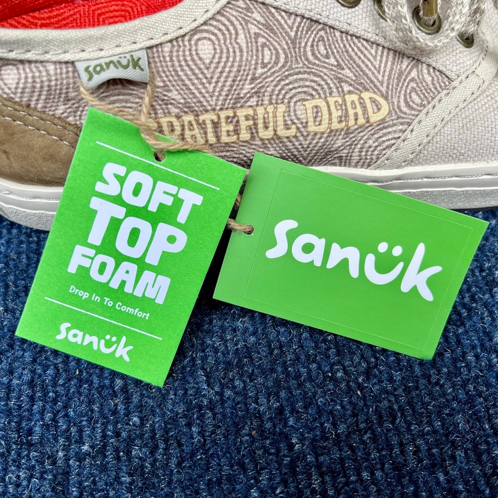 Sanuk Greatful Dead shoes men size 8 New with tags tan - Picture 8 of 10